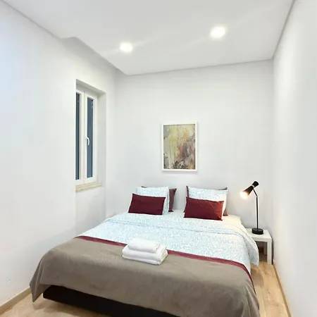 Stay Lisbon Home *