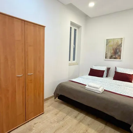 Stay Lisbon Home Homestay *